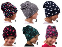 detské obojstranné čiapky Jožánek so vzorom, farebné, dvojvrstvové